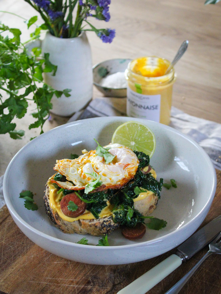 CHORIZO & SPINACH ON TOAST WITH CHILLI & LIME