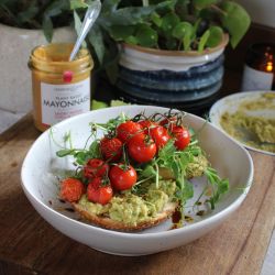 Charlie & Ivy's Smashed Avocado Bagel with Smoky Paprika, Chilli & Cumin Recipe